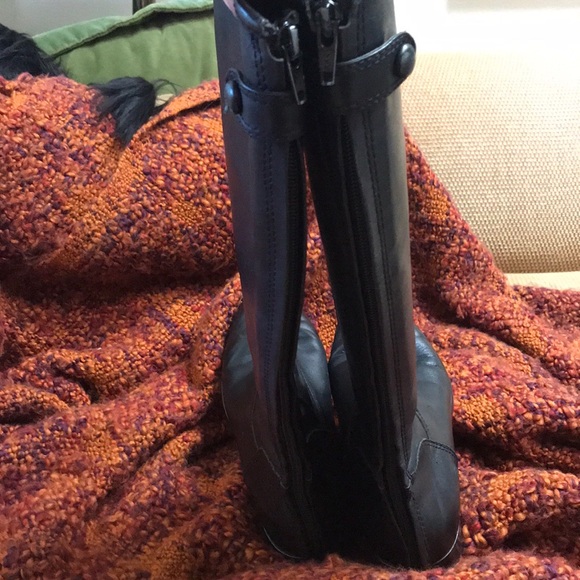 Black Leather Riding Boots - Picture 3 of 6